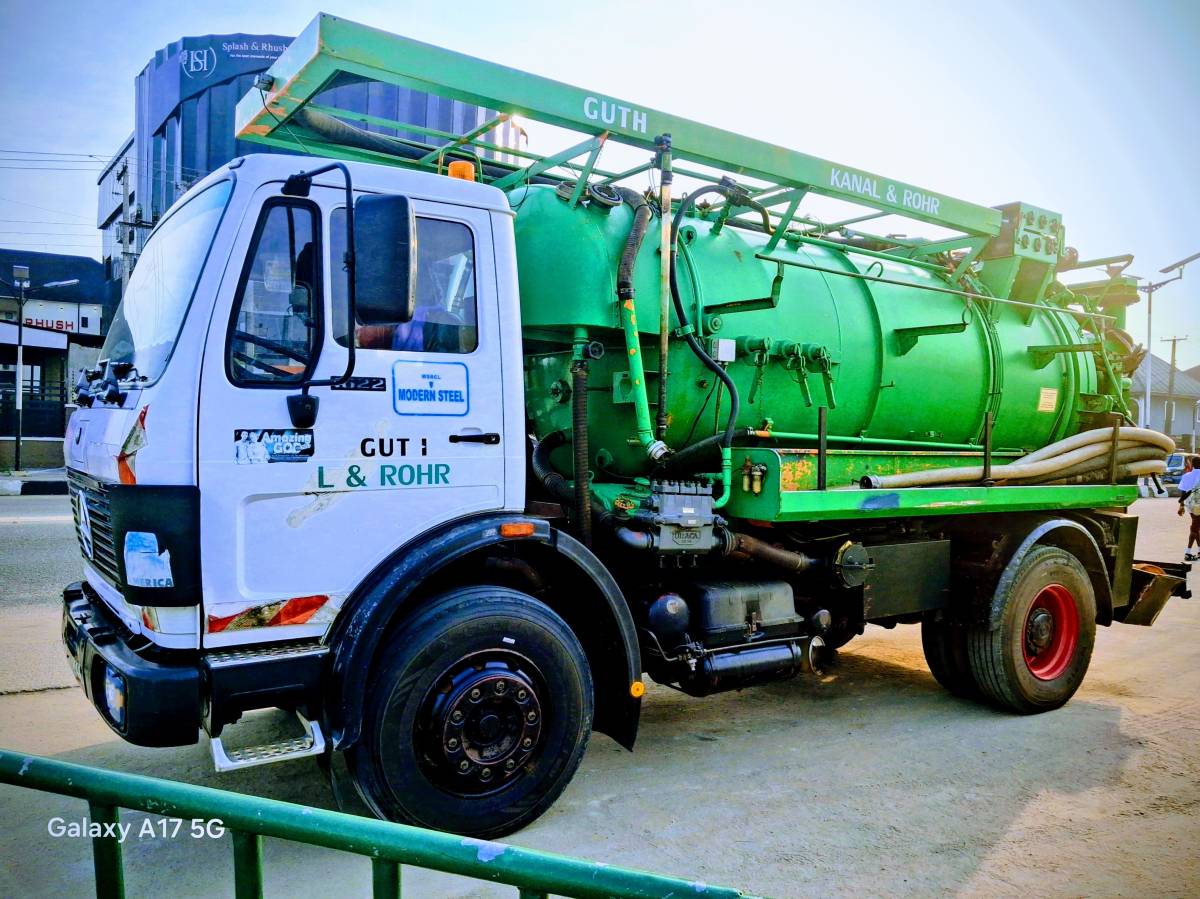 We are available for business anywhere in Delta State. Hit me up let's evacuate your sewage.
090399...
