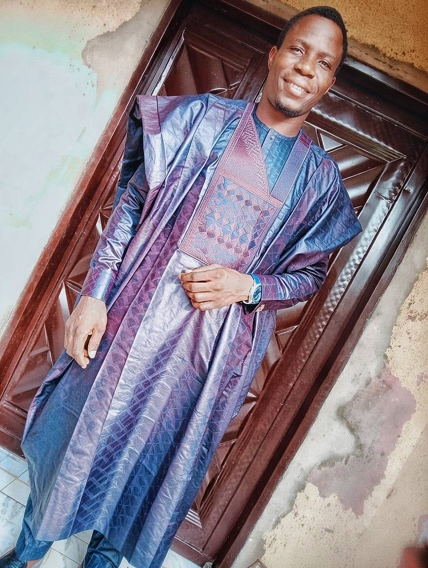 Happy Sunday to all lelekeeee family here.
I hope your Sunday is going well