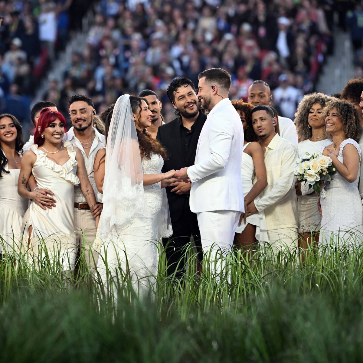 [Super Bowl LX] Couple got married FOR REAL in the middle of Bad Bunny's Super Bowl performance 🤯💍...
