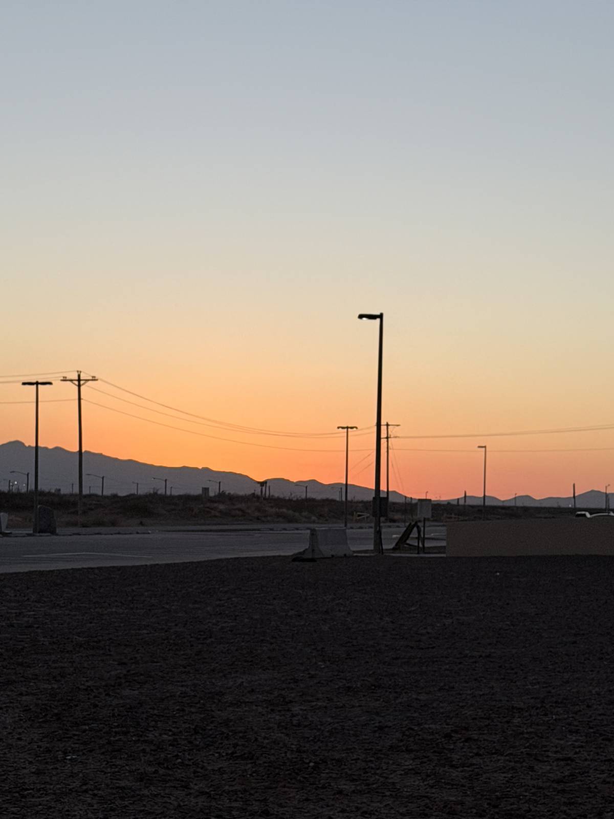 Sunset at El-Paso New Mexico.
Nice to be here on Lekeelekee