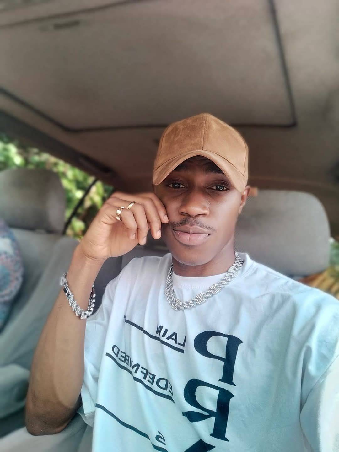 Please who will show me around this #LekeeLekeeCommunity
I seem to be Lost ๐
Follow for Follow
E...