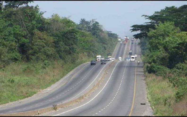 Road accident claims 10 lives, injures 20 others in Niger
