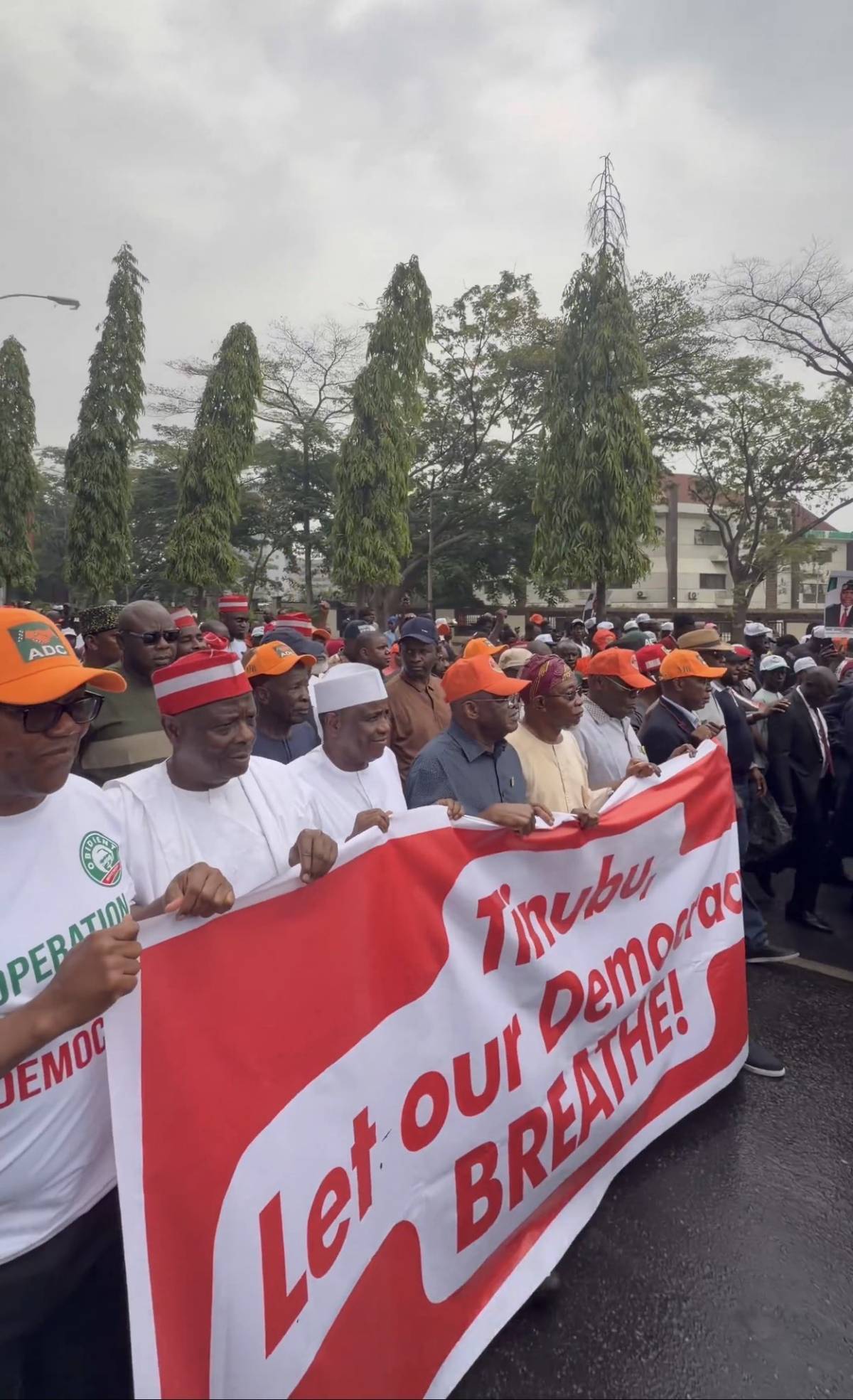 BREAKING: Atiku, Kwankwaso, Obi lead massive crowd to INEC office