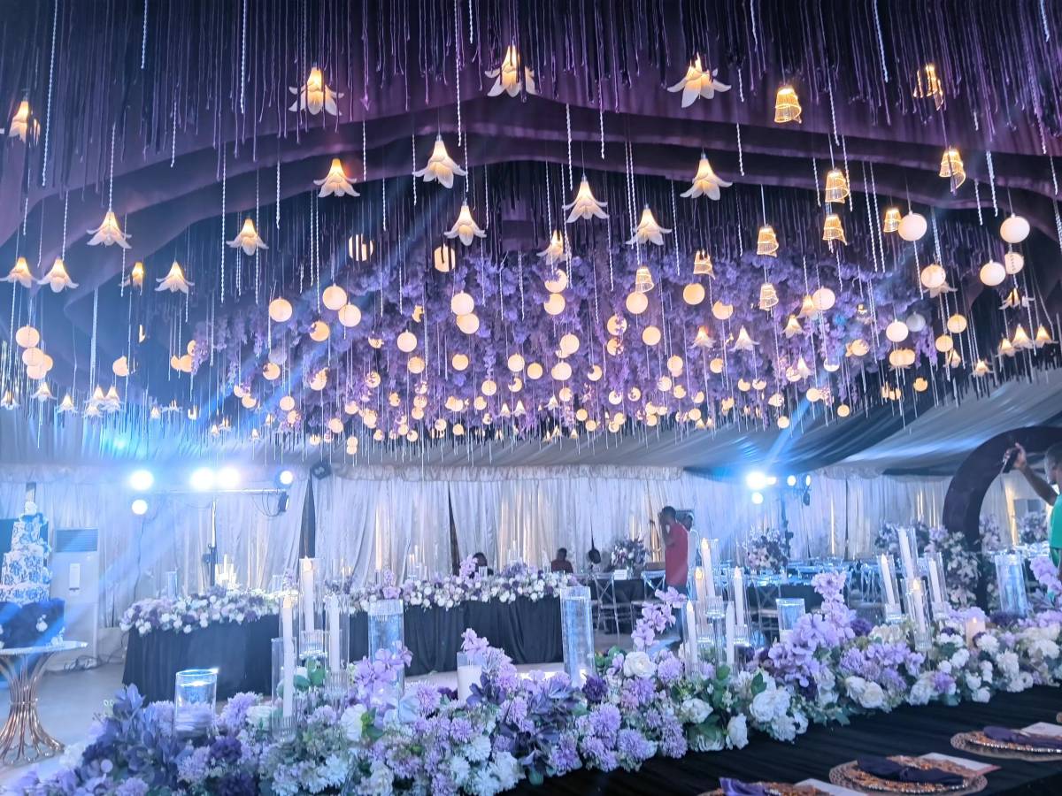 Purple wedding setup