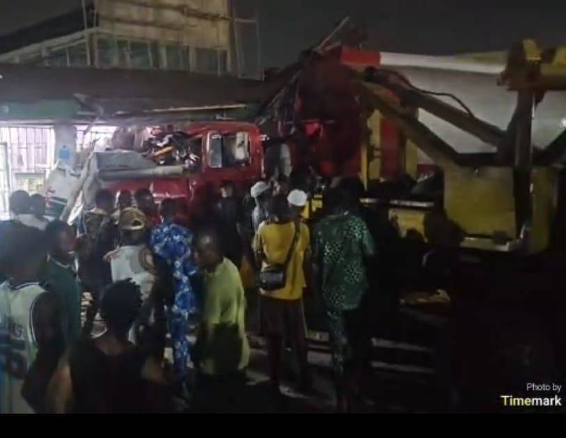 The Lagos State Traffic Management Authority has confirmed the d€ath of one person and the rescue of...