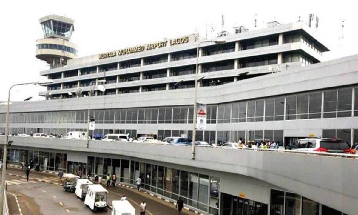 A fire outbreak has reportedly engulfed the old terminal of Murtala Muhammed International Airport i...