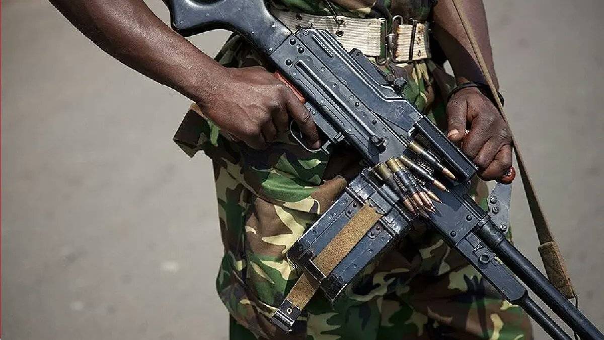 A military operative on Monday reportedly shot dead a labourer with the Ogun State Government, Oluwa...