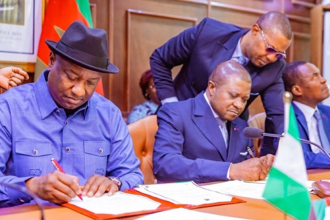 Nigeria ๐ณ๐ฌ and Cameroon ๐จ๐ฒ have formally signed a Bilateral Agreement on Technical Aeronautical Sear...