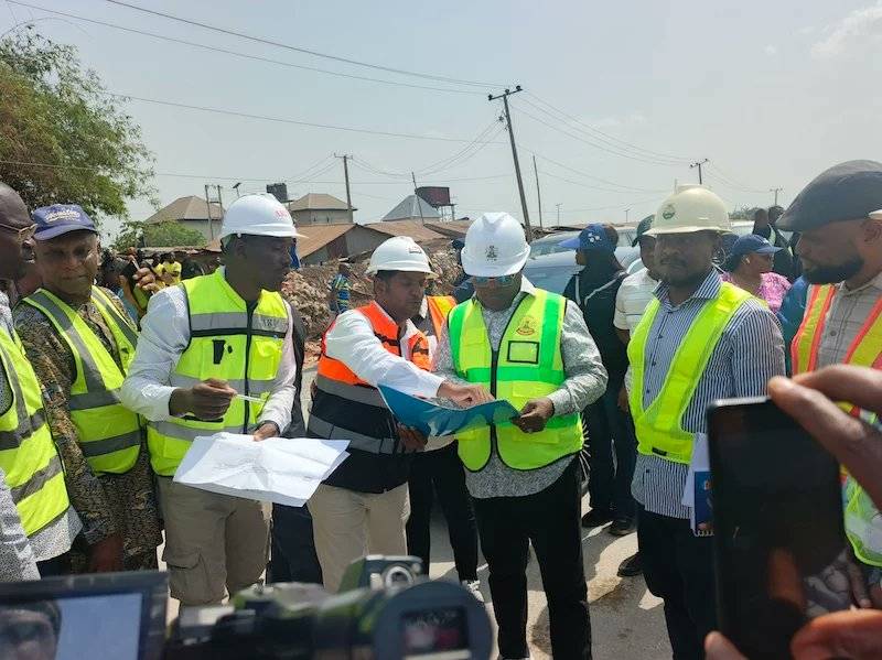 Federal Government is building roads that will last 100 years.

~ Minister of works, David Umahi