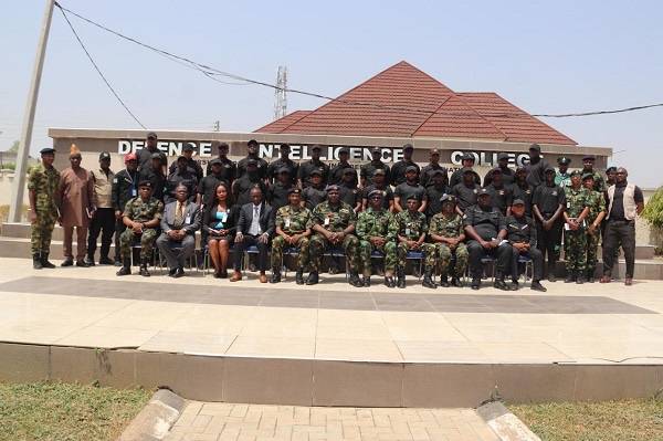 The Defence Intelligence College (DIC) has graduated 27 pioneer participants of VIP Protection Cours...