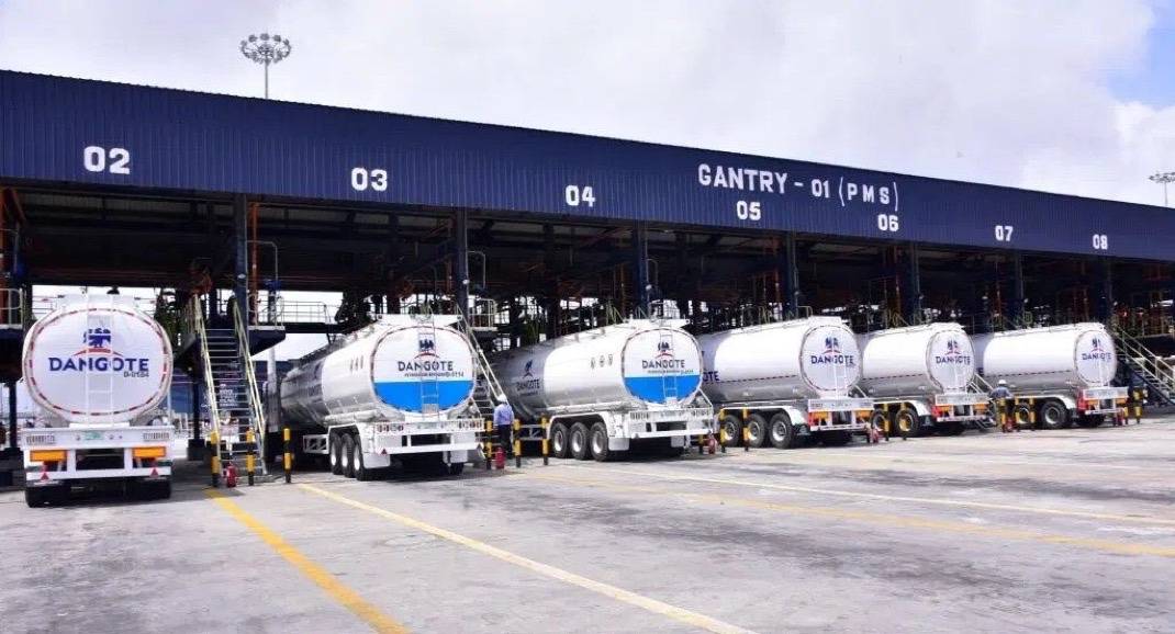 The Dangote Petroleum Refinery has halted petrol loading until further notice. Tanker drivers alread...