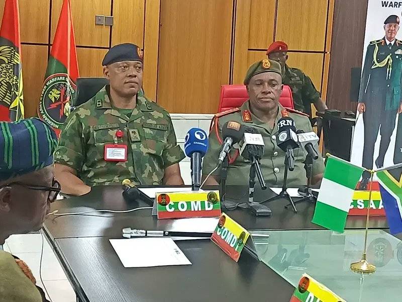 The Chief of the South African Army, Lt.-Gen. Lawrence Mbatha, today commended the Nigerian Army for...
