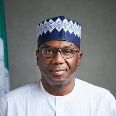 The Kwara State Government on Wednesday handed over industrial cassava flour (garri) processing mach...