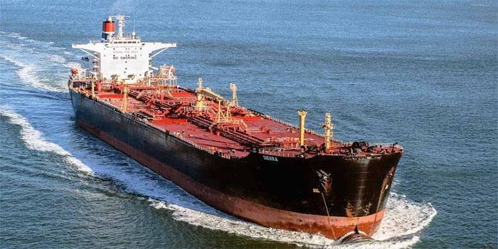 The Federal Government of Nigeria ๐ณ๐ฌ has suspended the issuance of petrol import licences for a seco...