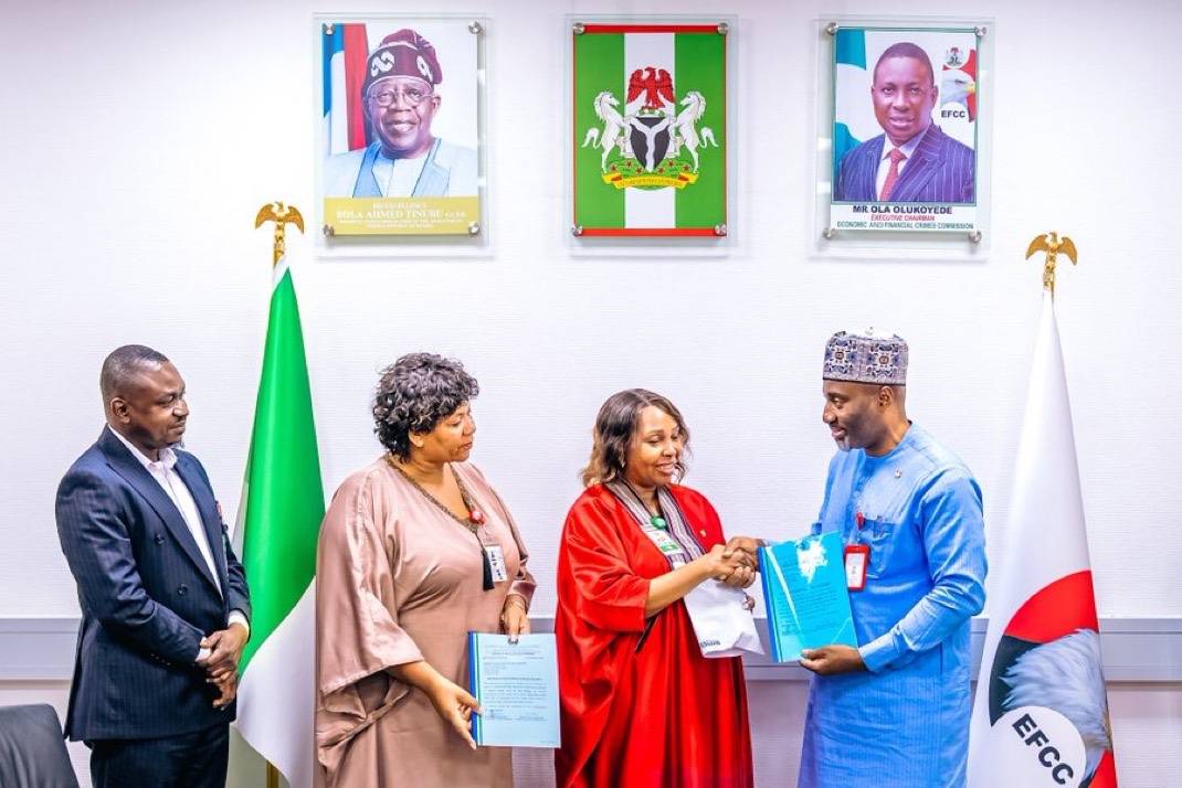 EFCC returns $225,895 and N62.79 million to foreign victims of fraud