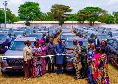 Lagos State Governor, Babajide Sanwo-Olu, on Tuesday presented new official vehicles to Level 17 off...