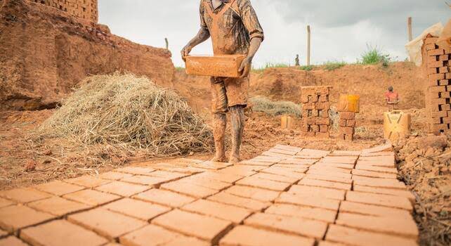 Several brick workers were feared dead after a sand pit used for brick-making collapsed at Ridawa vi...