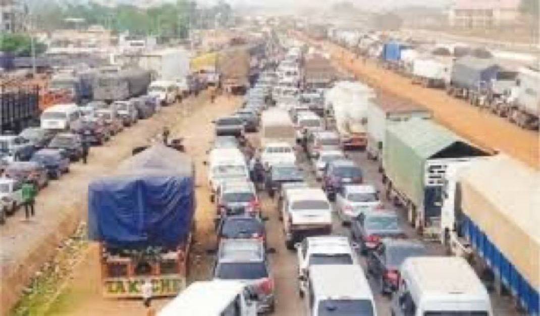 Gridlock has left motorists stranded on Abuja–Lokoja highway.