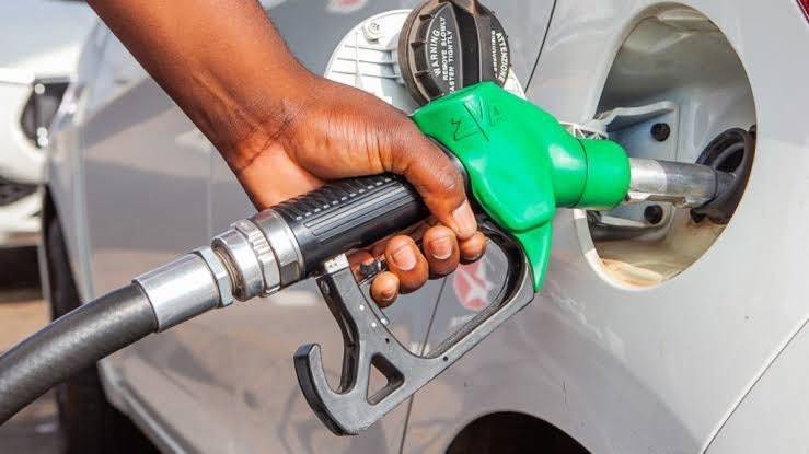 The Federal Government has vowed to clamp down on filling stations selling adulterated and substanda...