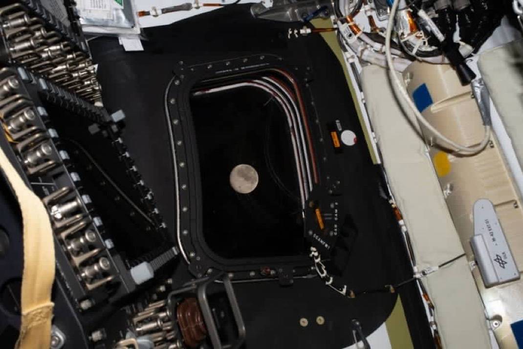 Astronauts currently in space will pass behind the Moon at about 23:47 BST (18:47 EDT) today, the ra...