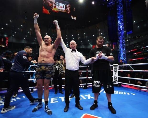 Tyson Fury Defeats Makhmudov By Unanimous Decision In Heavyweight Clash