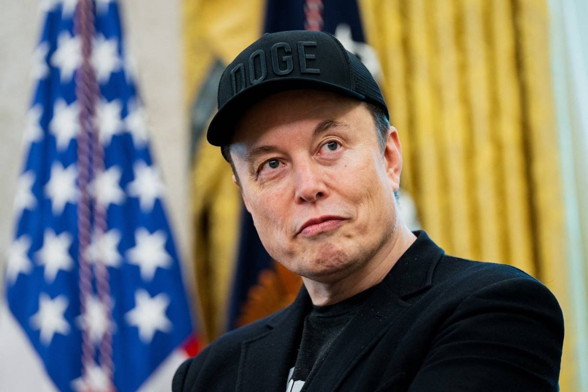 Elon Musk accuses South Africa πΏπ¦ of racism over Starlink licence block