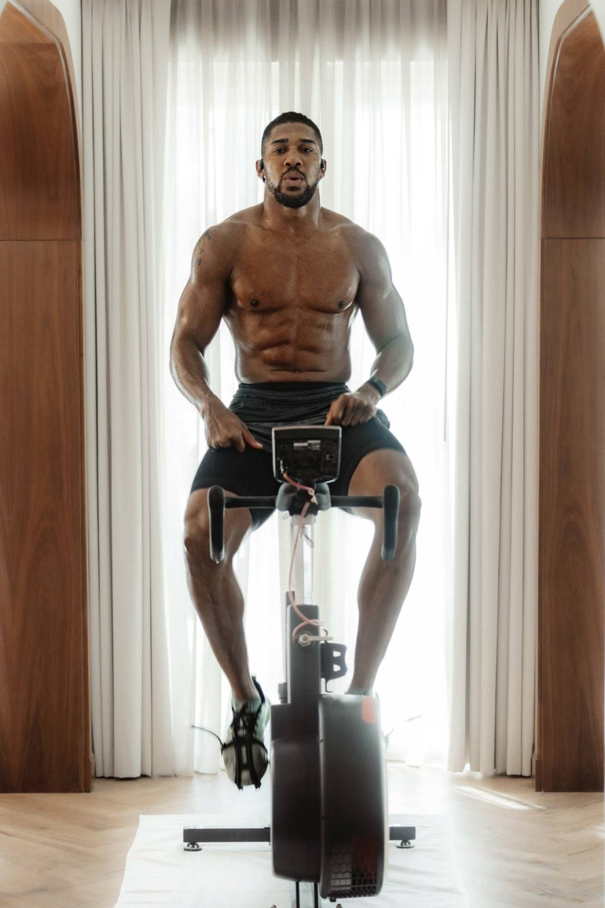 Anthony Joshua shares a new photo 🔥