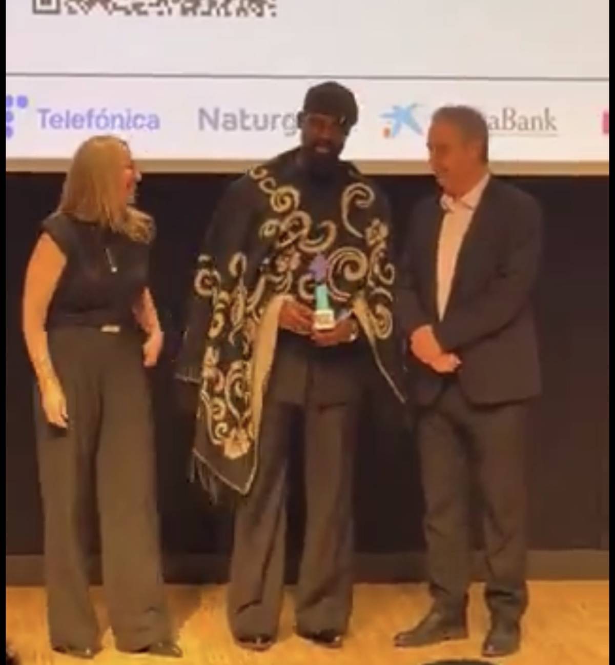 Tunde Onakoya becomes the first African to receive the Lideramos Youth Award for Social Impact in Ba...