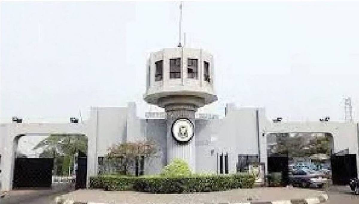 Court orders University of Ibadan to reinstate three students suspended over tuition protest 🪧