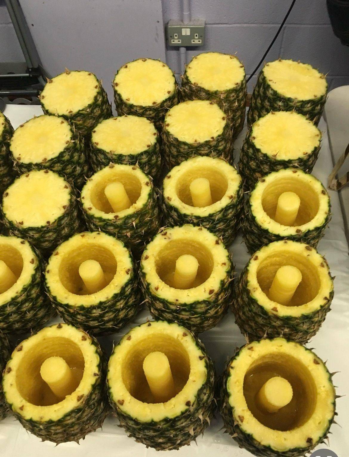 Core 120 pineapples for Pina colada, hmmm