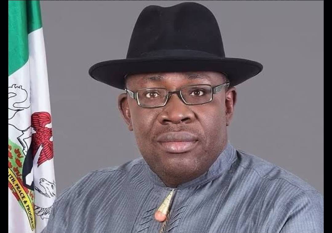 Senators opposed to electronic vote transmission must be mobilized and removed by Nigerians.
Dickso...