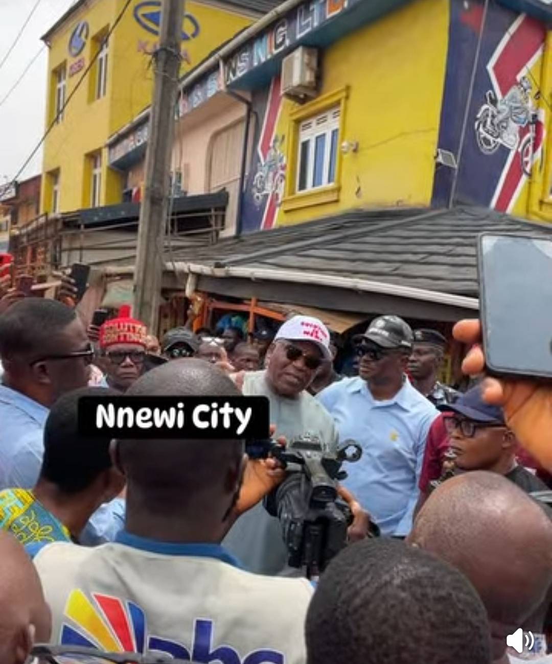 After inspecting the market to determine the extent of compliance with Governor Charles Chukwuma Sol...