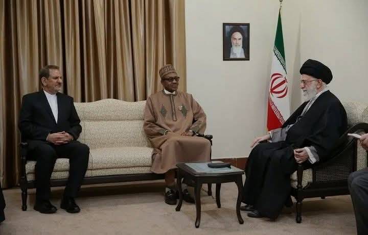 Throwback picture of late President Buhari and Khamenei Ayatollah
#Nigeria