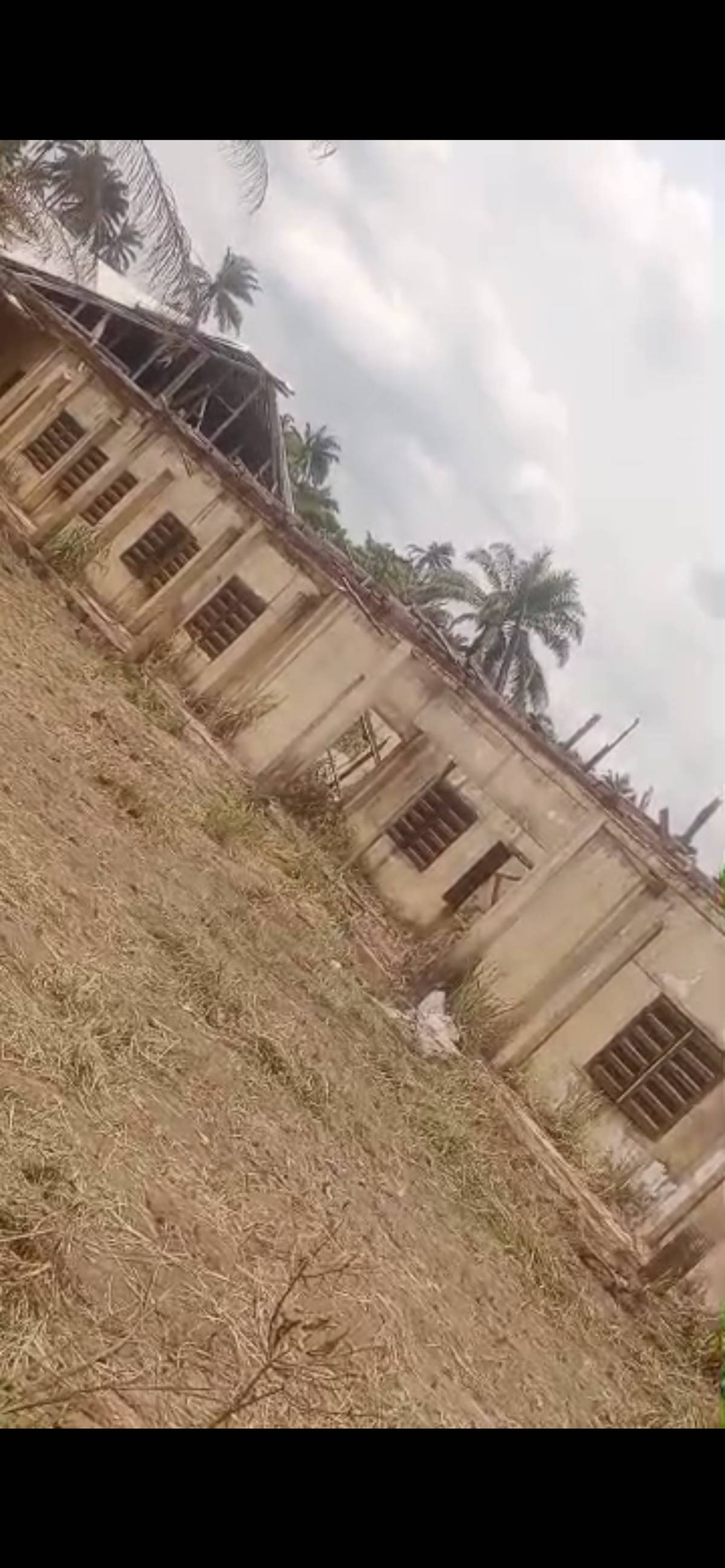 This is my community school ‘Ebenator Ekwe Secondary School’ in ISU LGA of Imo State. For over 30yea...