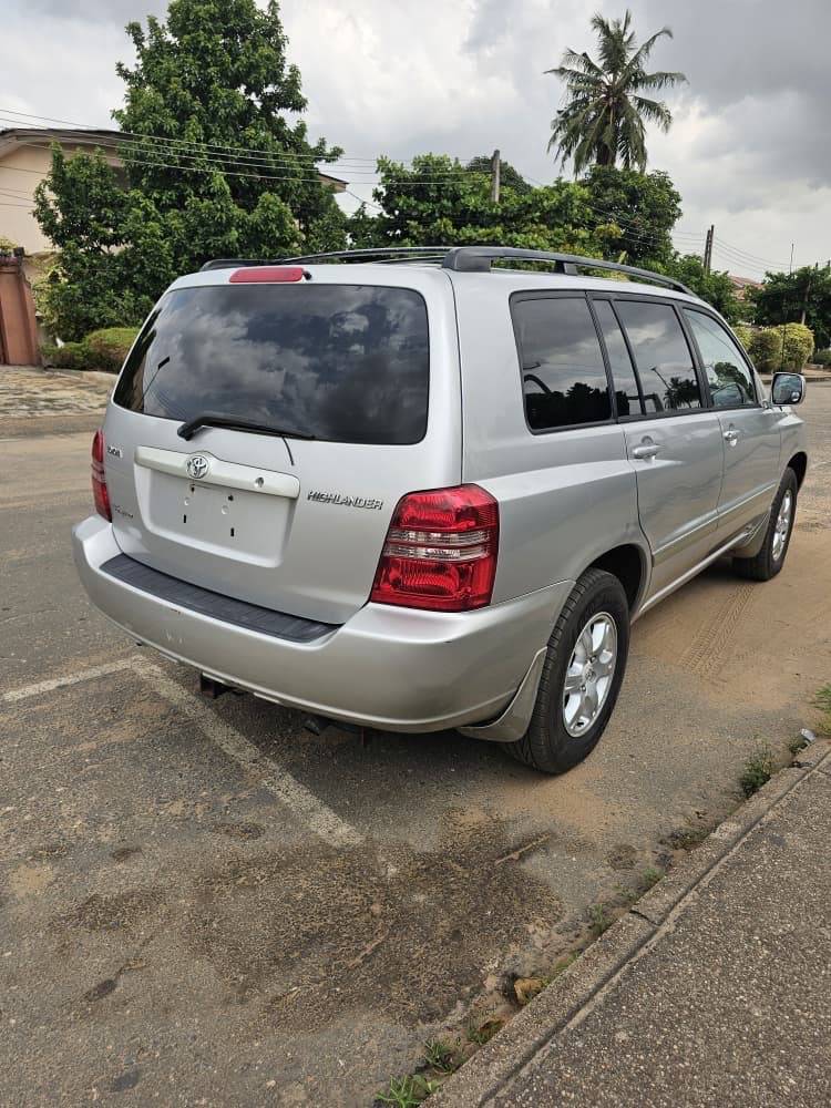 Toyota Highlander 03
Foreign used
All systems working perfectly
First body Pan
Price #10.8M