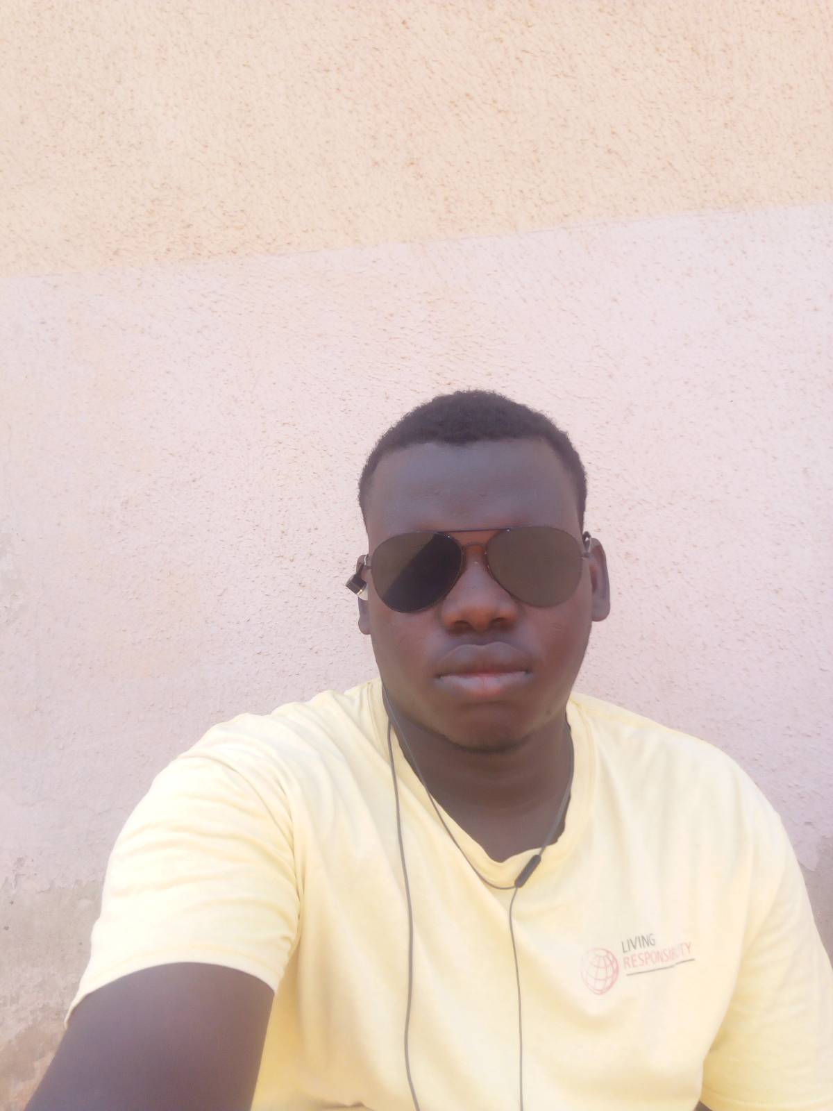 Am new here please follow me