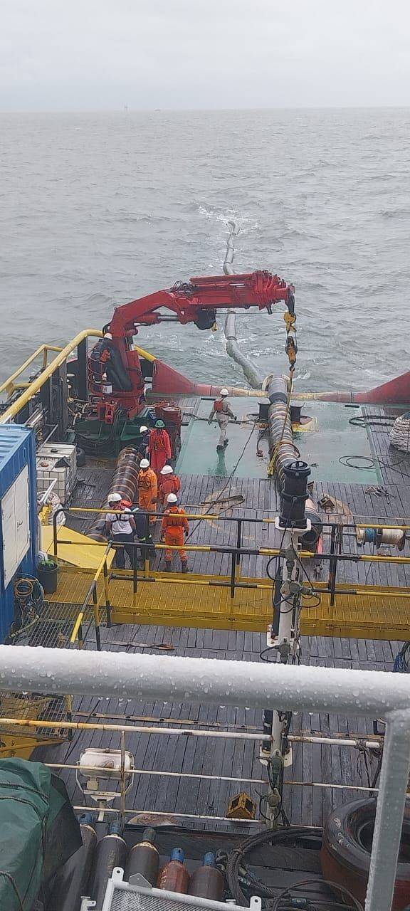 Seamen at work !
Life is not easy at sea. May God bless those working to keep the family.