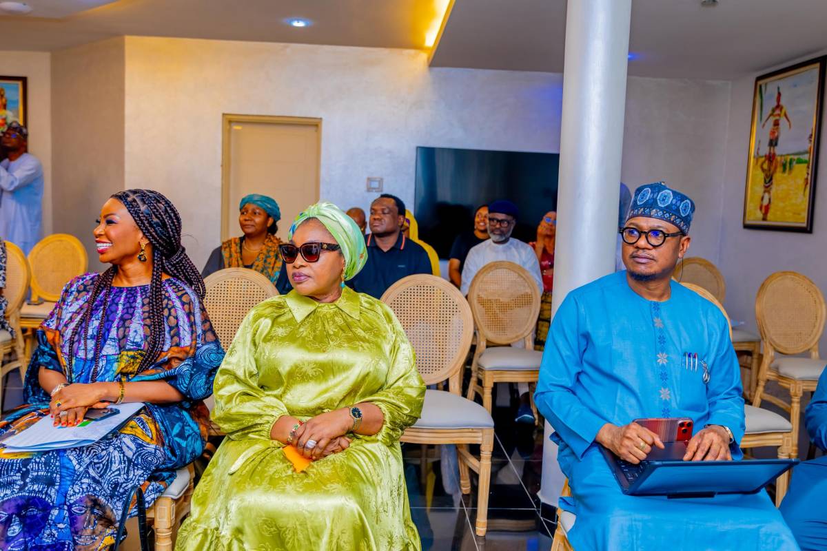 Akpabio inaugurates APC convention sub committee on programes and events https://charlesokogene.com/...