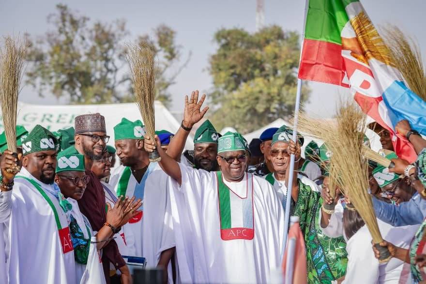 Mutfwang: In 2027, there will be no opposition in Plateau
Caleb Mutfwang, governor of Plateau, says...