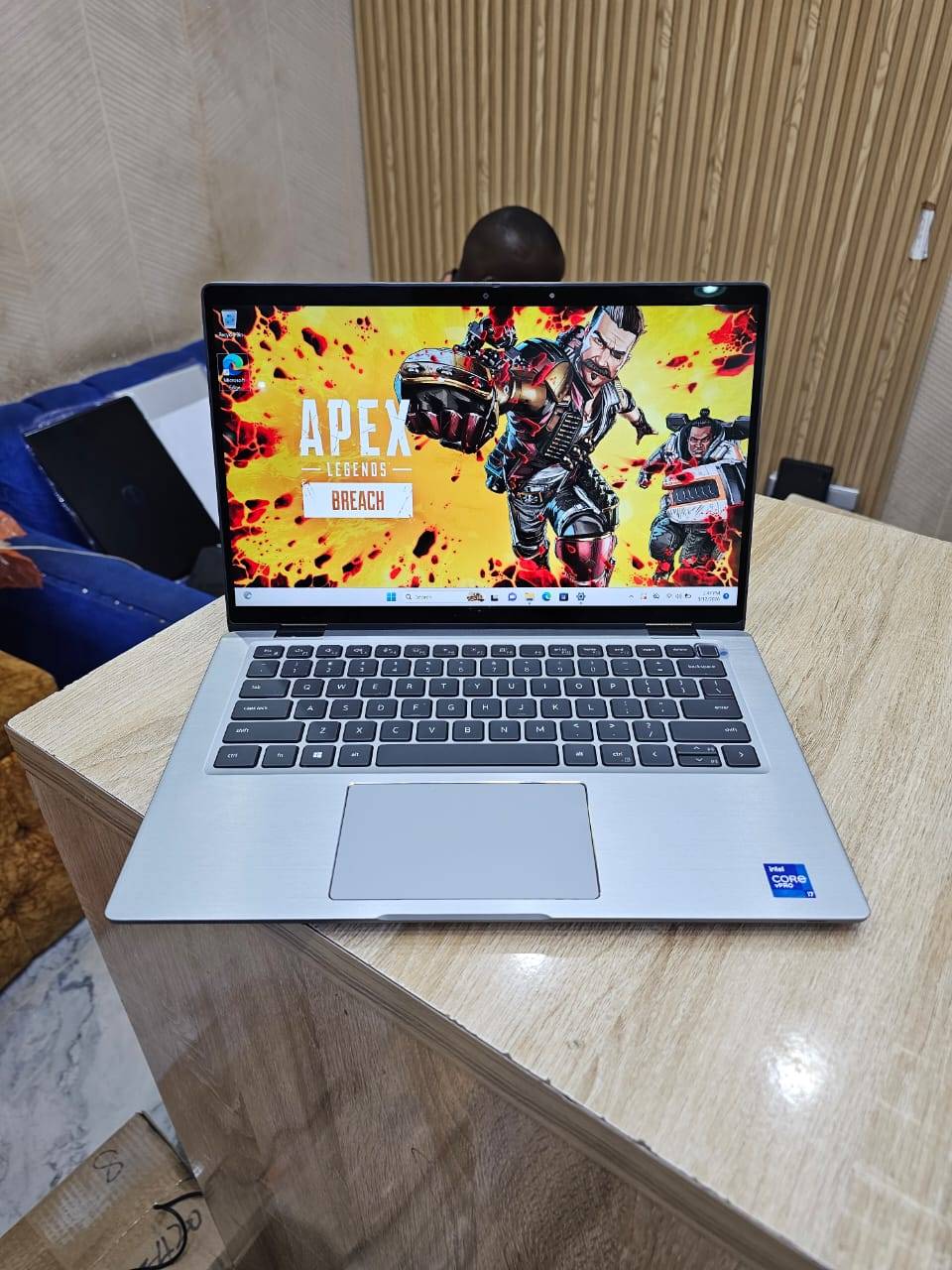 Dell latitude 7420 corei7
11th gen Processors
Silver 256GB
16gb ram
Fingerprints
Face ID authent...