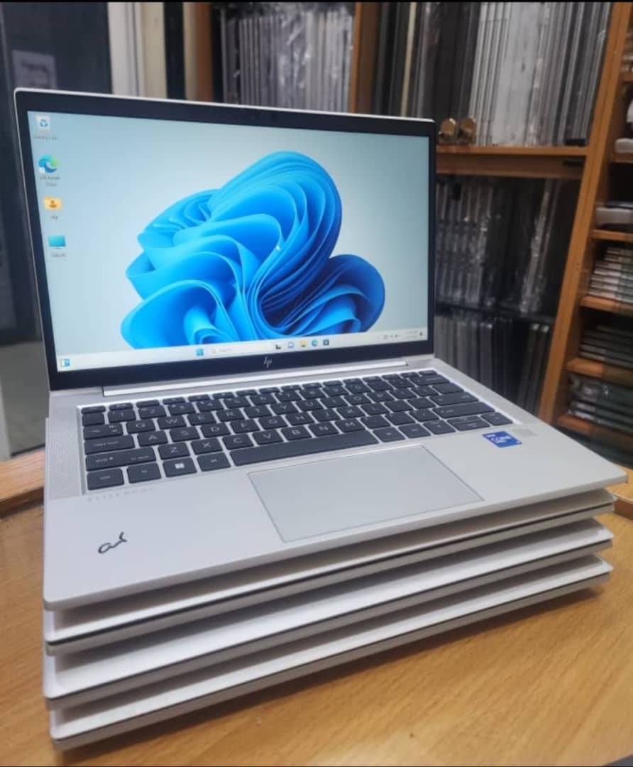 HP elitebook 830 G8, intel corei7 16gb/512gb ssd , keyboard light, touchscreen. Finger print ๐จ ena...