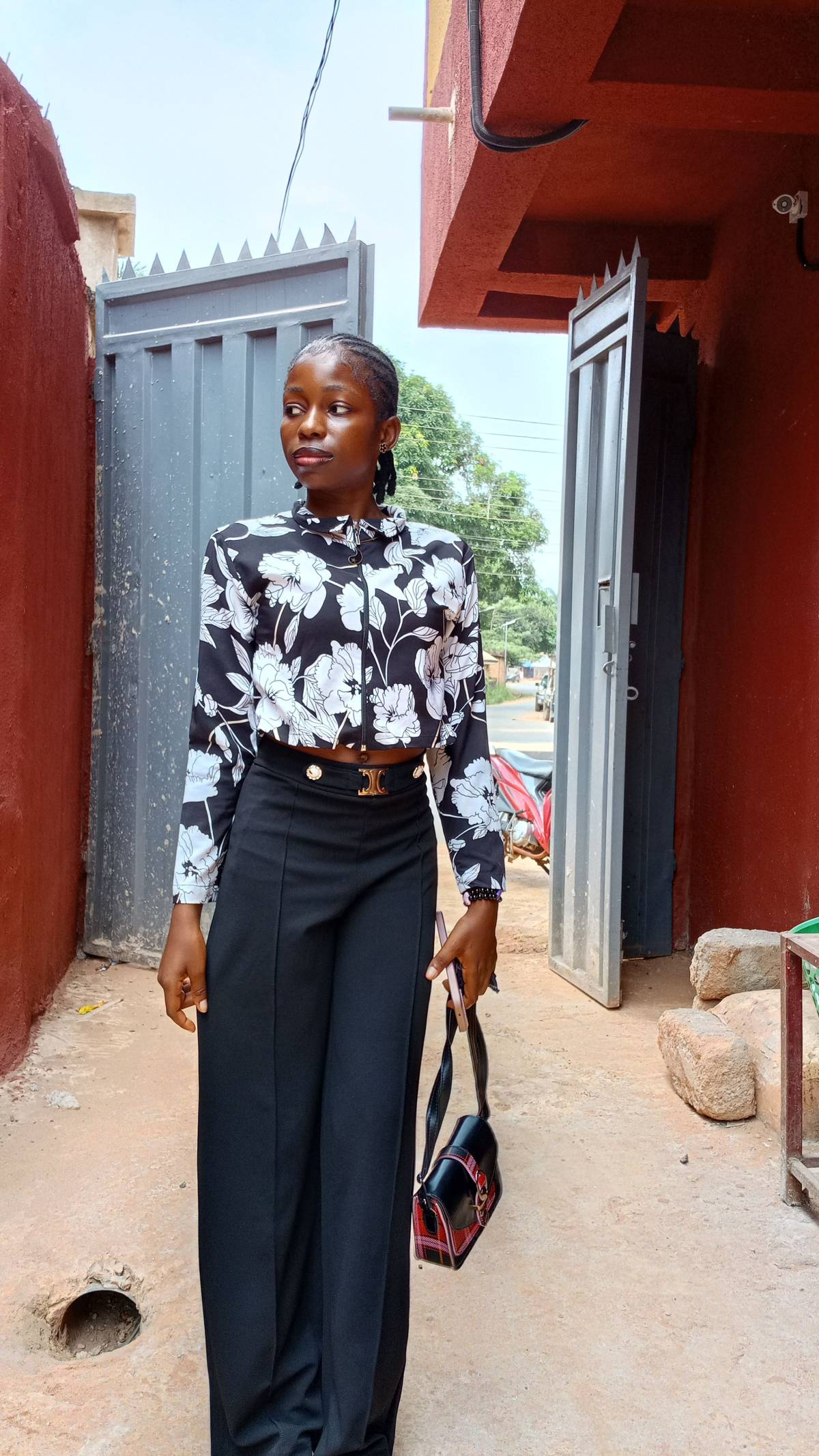 Am just a little girl who's been favored by God💕