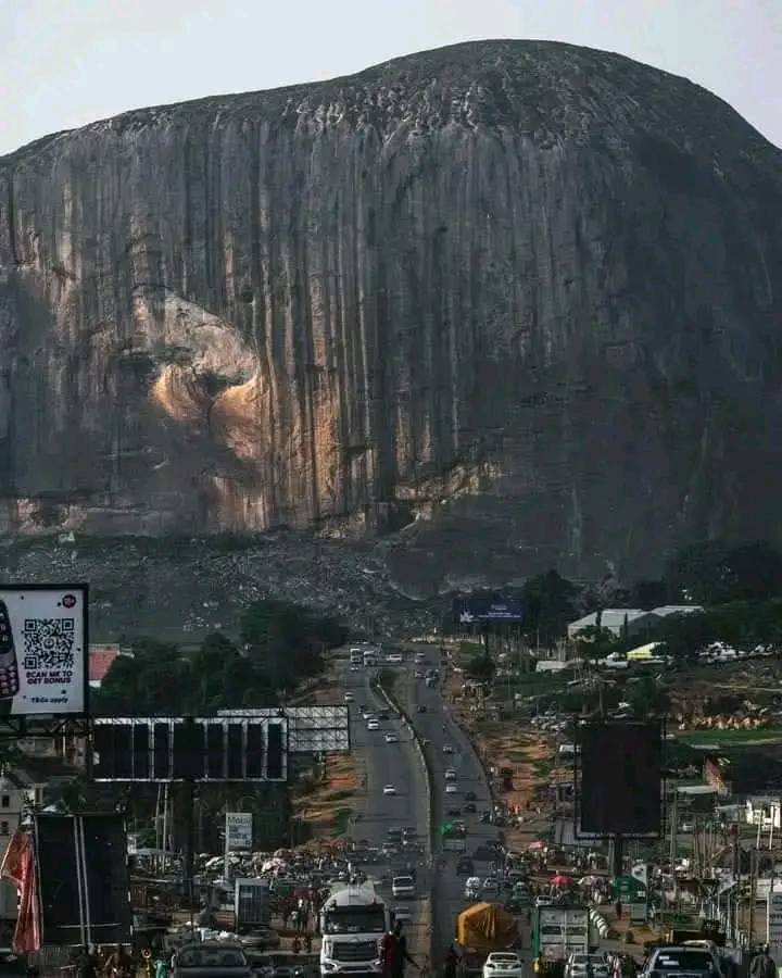 Where in Nigeria can you find this rock
