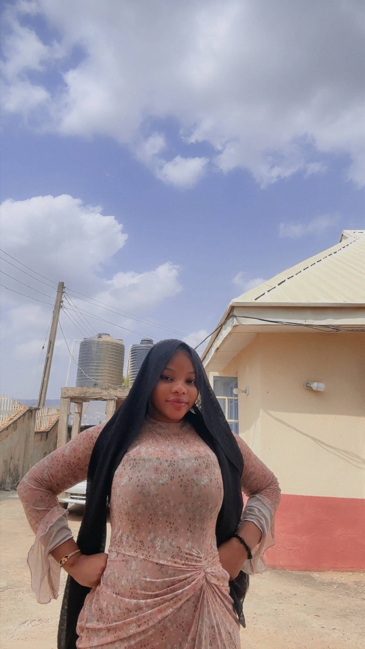 Hi guys
Iโm new here, follow for follow back ๐