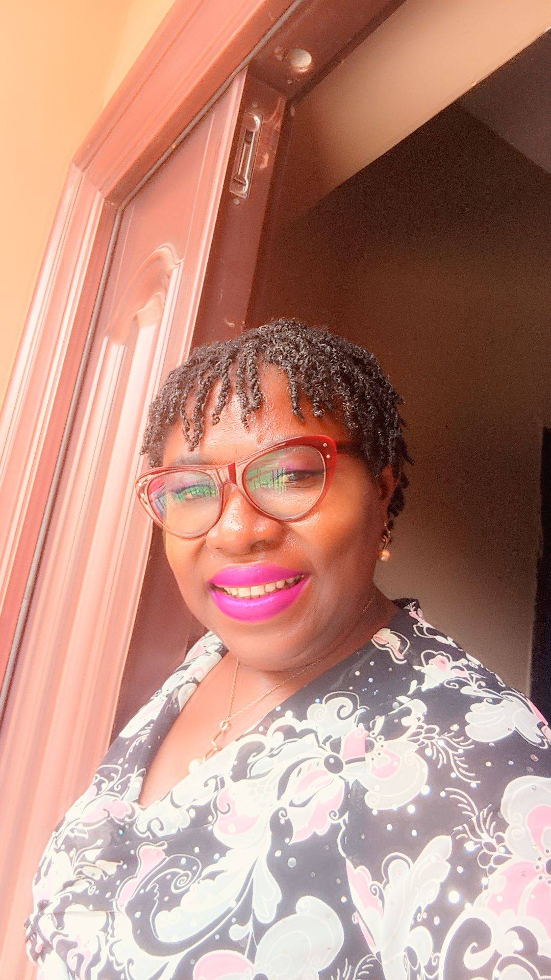 My name is Ada okpara. A beauty and wellness coach. Let's connect