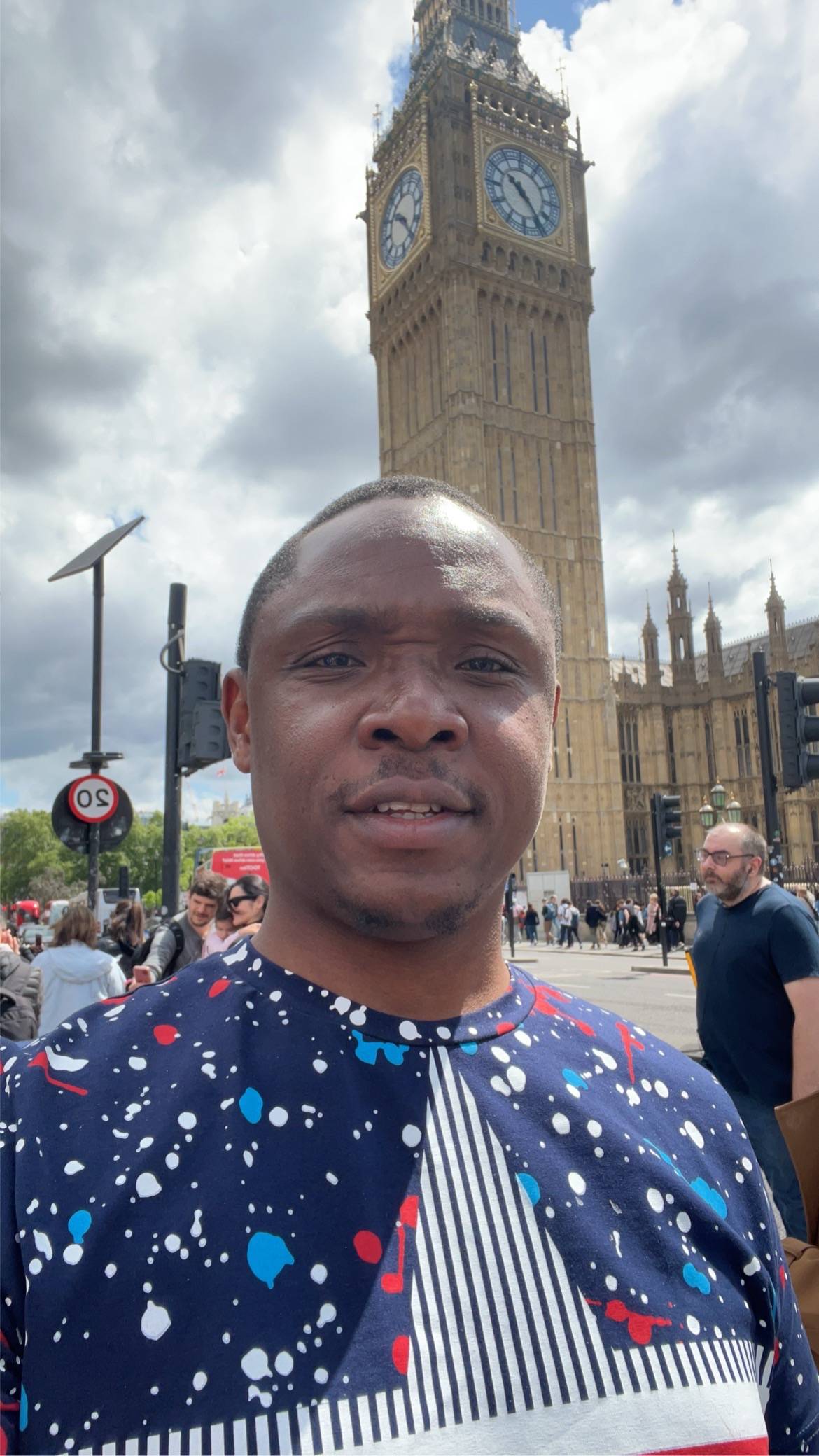 I joined lekeleke for the love of country and hope for a better Nigeria #naijanodeycarrylast