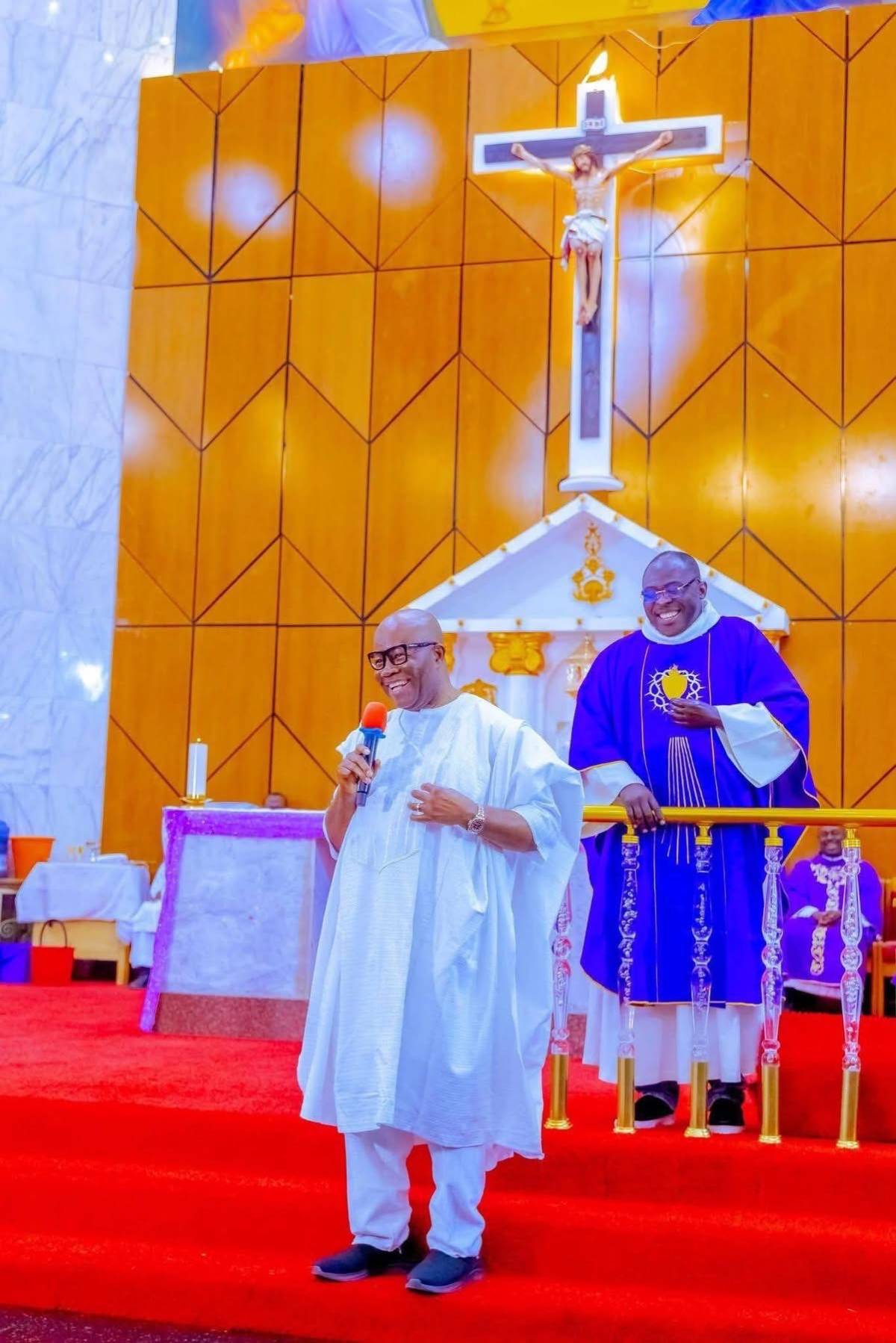 Seeing pictures like this is exactly why I stopped going to church for over 5years and I’m so happy...