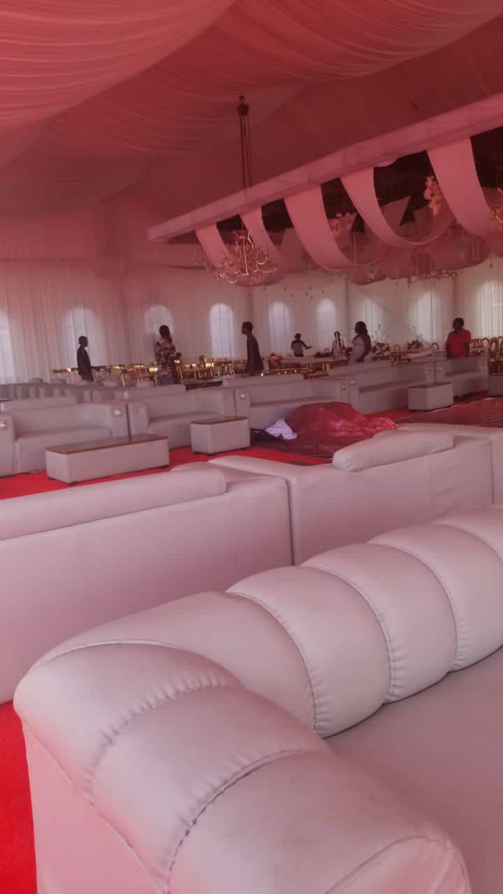 Lounges from craftedbypeters
Lounges building and using it for an event is an Art and Craft, guess...