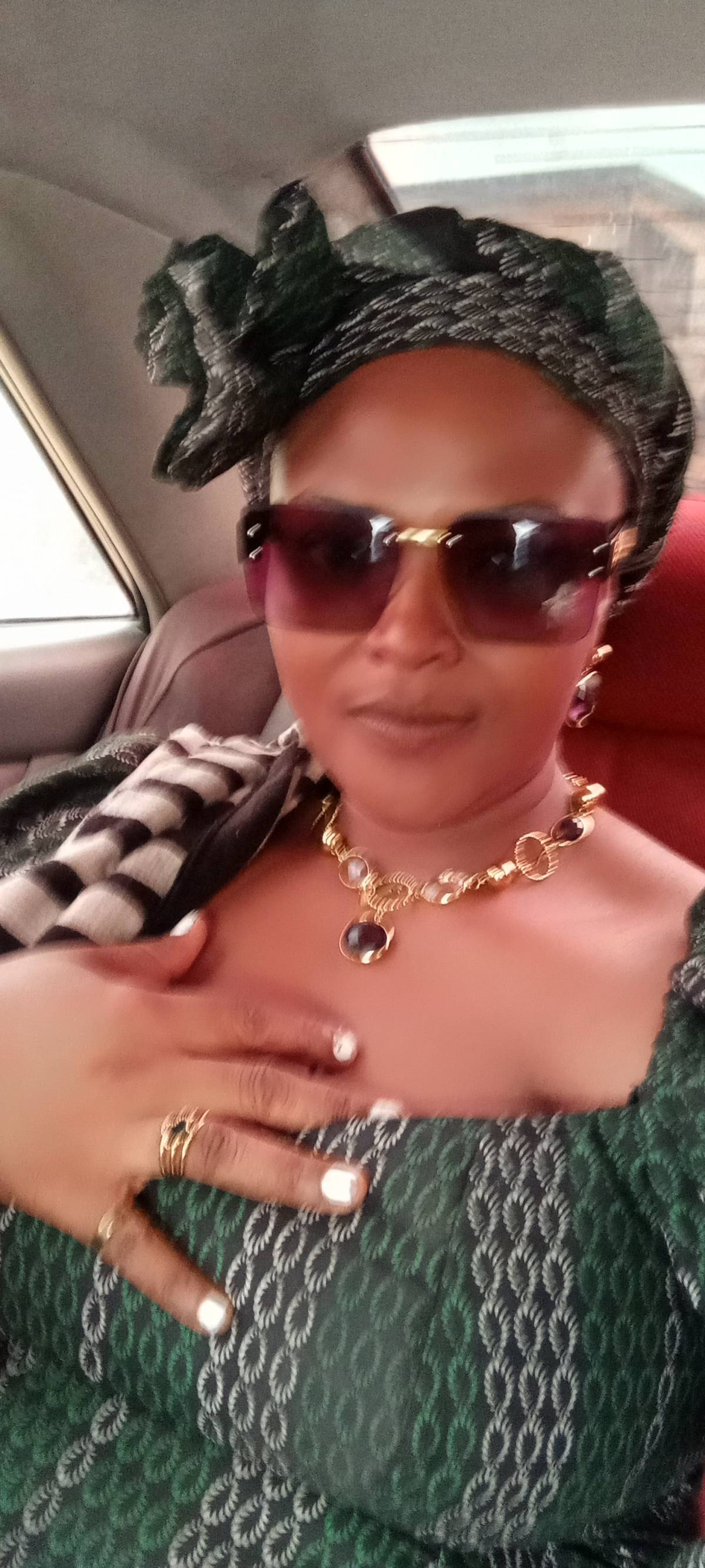 Good morning Africa 
Let's make today remarkable 
Don't let it go by without achieving a thing 
Toda...