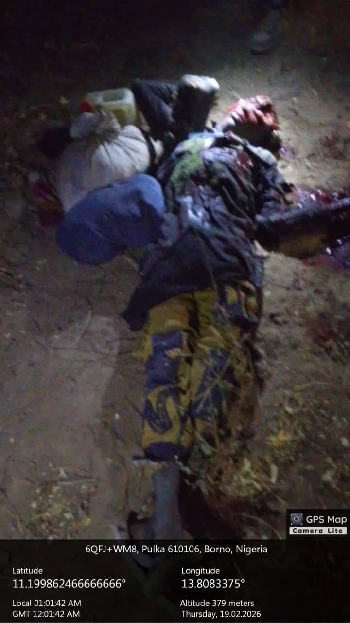 🇳🇬Troops of Operation Hadin Kai, alongside vigilantes and CJTF, neutralized a suspected Boko Haram f...